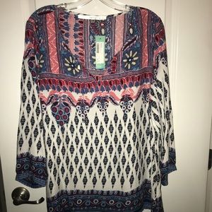 Split neck top XL BNWT So cute!